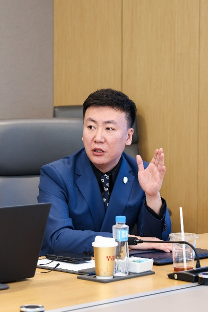 于扬舟接受采访