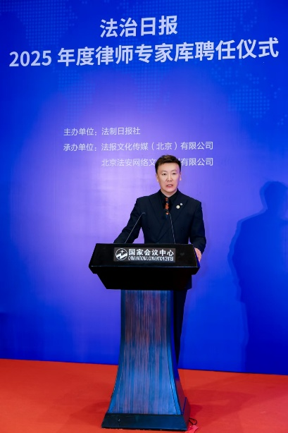 于扬舟接受采访